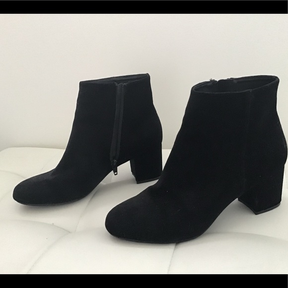 Madden Girl velvet booties - Picture 1 of 5